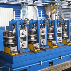 High frequency and high precision straight seam welded pipe production line